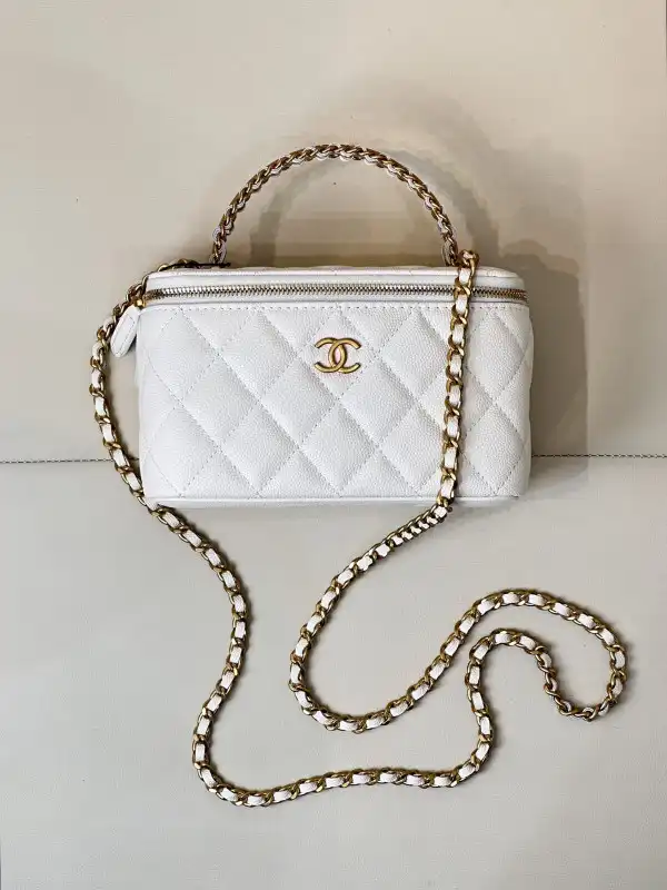 CHANEL SMALL VANITY WITH CHANELASSIC CHAIN-16x9.5x8cm