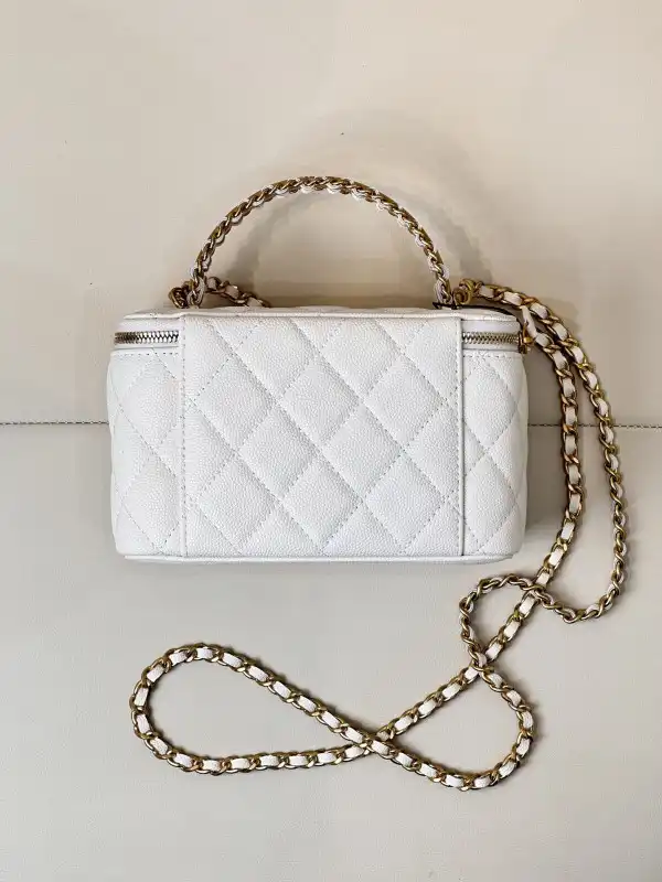 Frstbag ru CHANEL SMALL VANITY WITH CHANELASSIC CHAIN-16x9.5x8cm