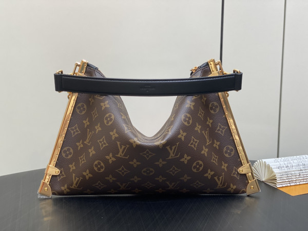 HOT SALE LOUIS VUITTON Lucky Trunk