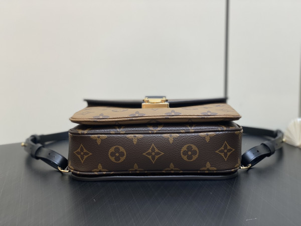 HOT SALE LOUIS VUITTON Pochette Métis Backpack