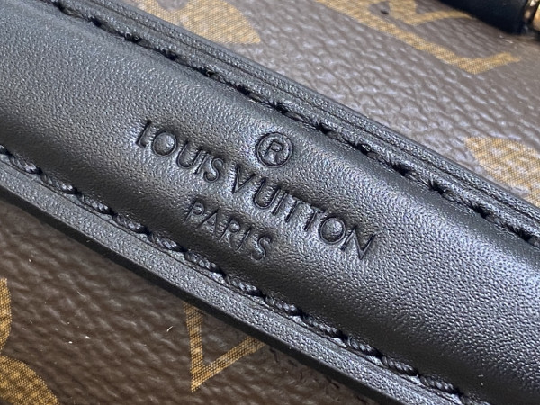 HOT SALE LOUIS VUITTON Pochette Métis Backpack