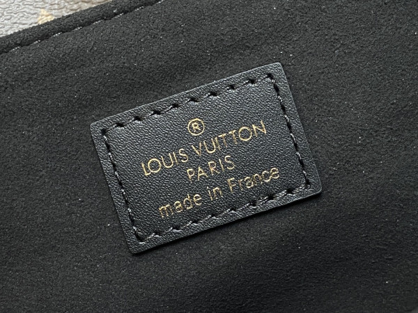 HOT SALE LOUIS VUITTON Pochette Métis Backpack