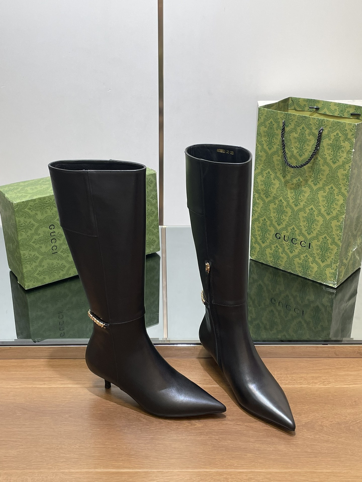 HOT SALE Women's Gucci Signoria boot