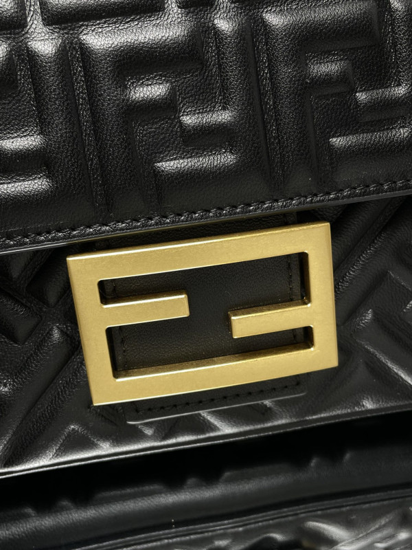 HOT SALE FENDI BAGUETTE 397B98-24x14x7cm