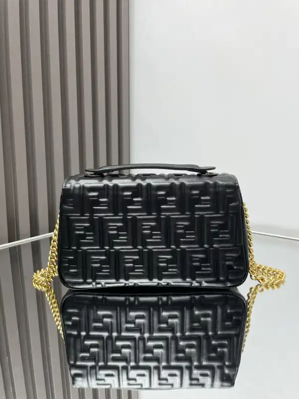 FENDI BAGUETTE 397B98-24x14x7cm