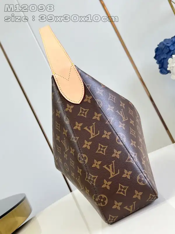 First bag ru LOUIS VUITTON Slouchy MM-39x30x10cm