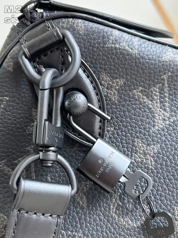 First bag ru Louis Vuitton SPEEDY BANDOULIERE 30