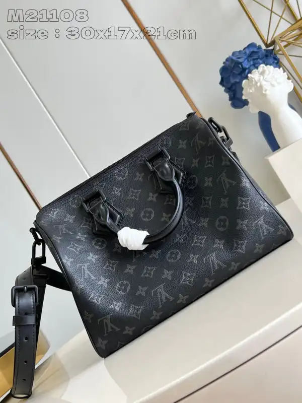 Eliminating the middleman and passing on savings to you. With massive production and tax-free benefits Louis Vuitton SPEEDY BANDOULIERE 30