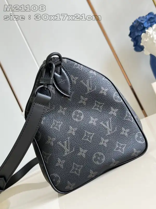 Eliminating the middleman and passing on savings to you. With massive production and tax-free benefits Louis Vuitton SPEEDY BANDOULIERE 30