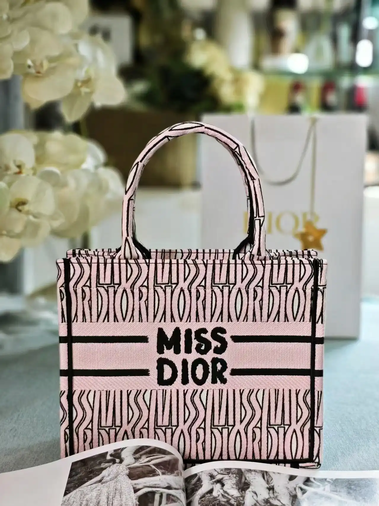 SMALL DIRO BOOK TOTE-26CM