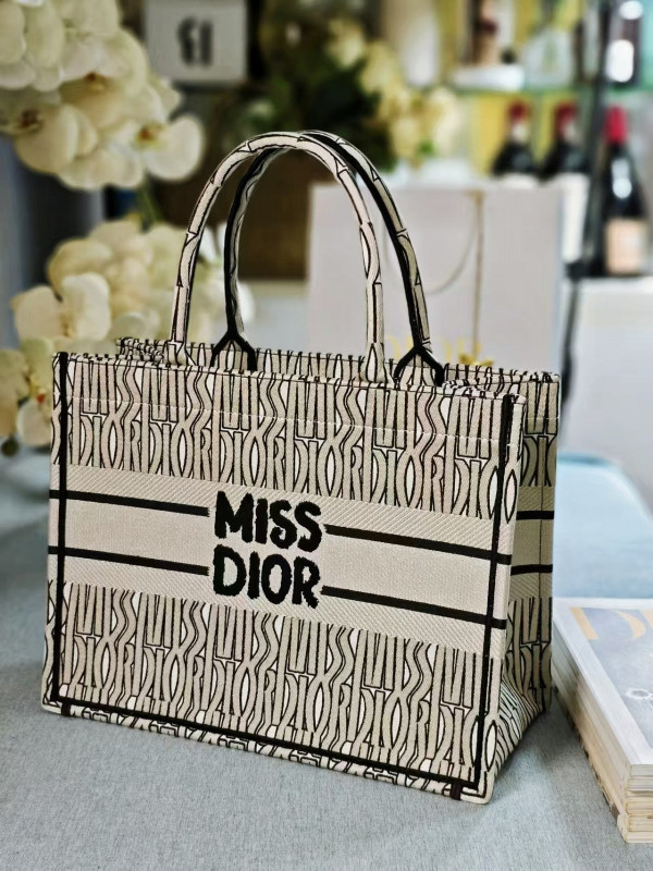 HOT SALE MEDIUM DIRO BOOK TOTE-36.5X27.5X16.5CM