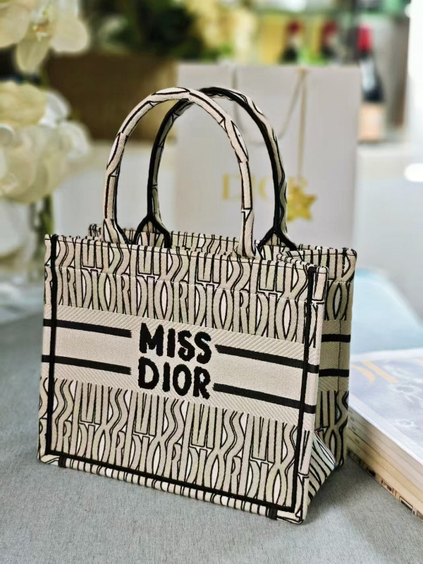 HOT SALE SMALL DIRO BOOK TOTE-26CM