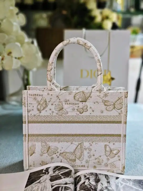 SMALL DIRO BOOK TOTE-26CM