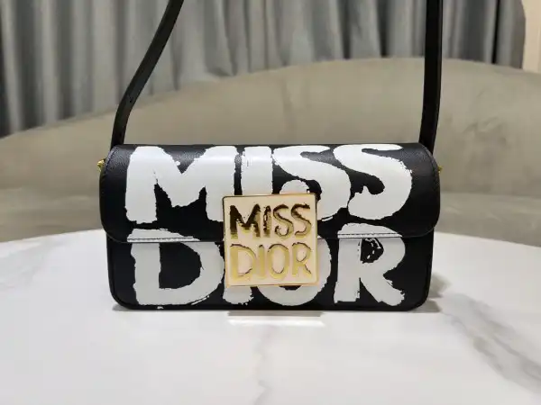 Affordable MISS DI0R FLAP BAG