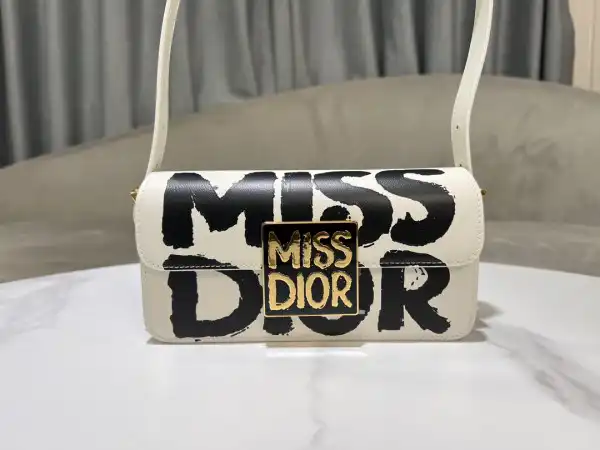 Affordable MISS DI0R FLAP BAG