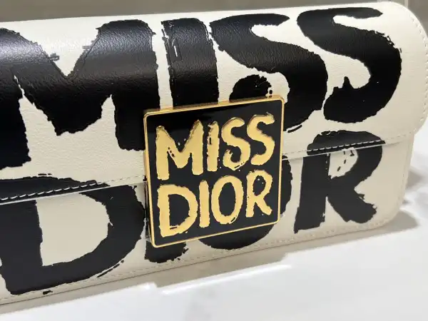 Affordable MISS DI0R FLAP BAG