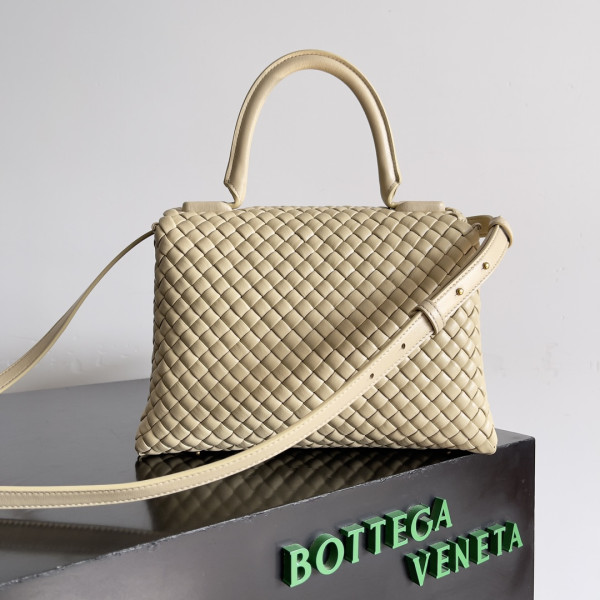 HOT SALE BOTTEGA VENETA Patti Top Handle Bag