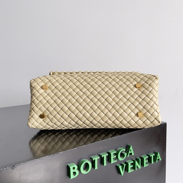 HOT SALE BOTTEGA VENETA Patti Top Handle Bag