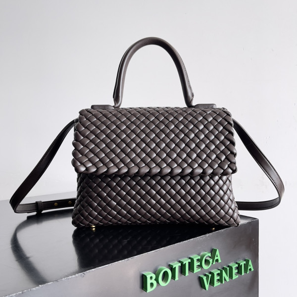 HOT SALE BOTTEGA VENETA Patti Top Handle Bag