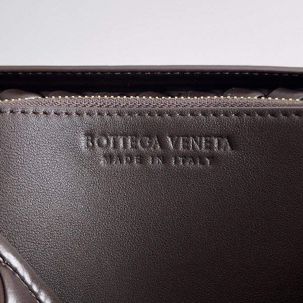 HOT SALE BOTTEGA VENETA Patti Top Handle Bag