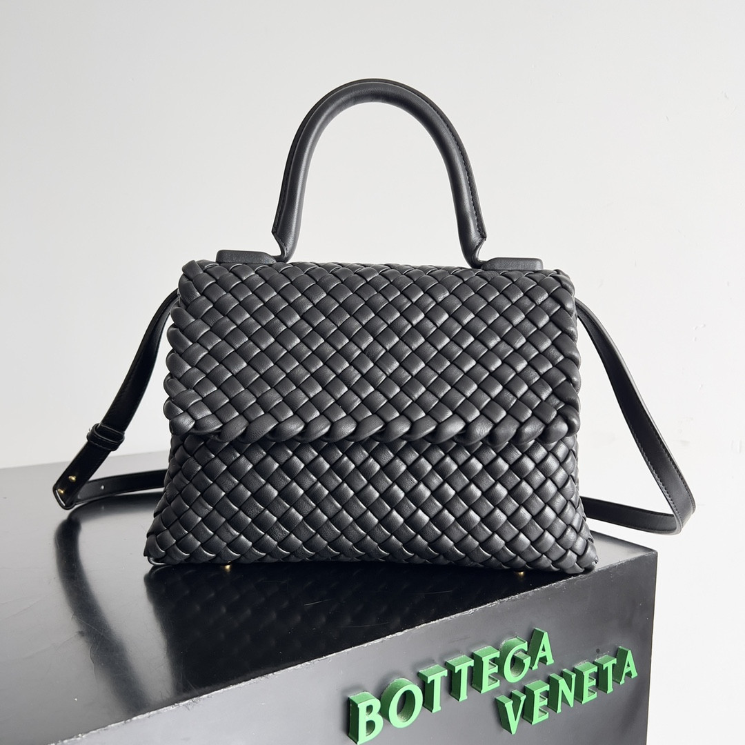 HOT SALE BOTTEGA VENETA Patti Top Handle Bag