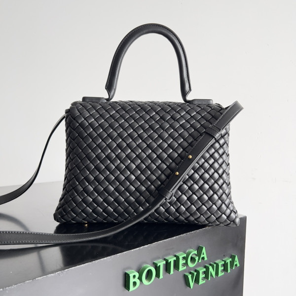 HOT SALE BOTTEGA VENETA Patti Top Handle Bag