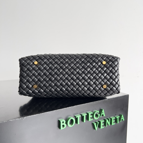 HOT SALE BOTTEGA VENETA Patti Top Handle Bag