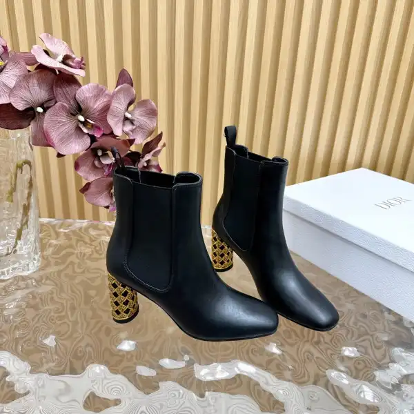 First bag ru Diro Icon Heeled Ankle Boot