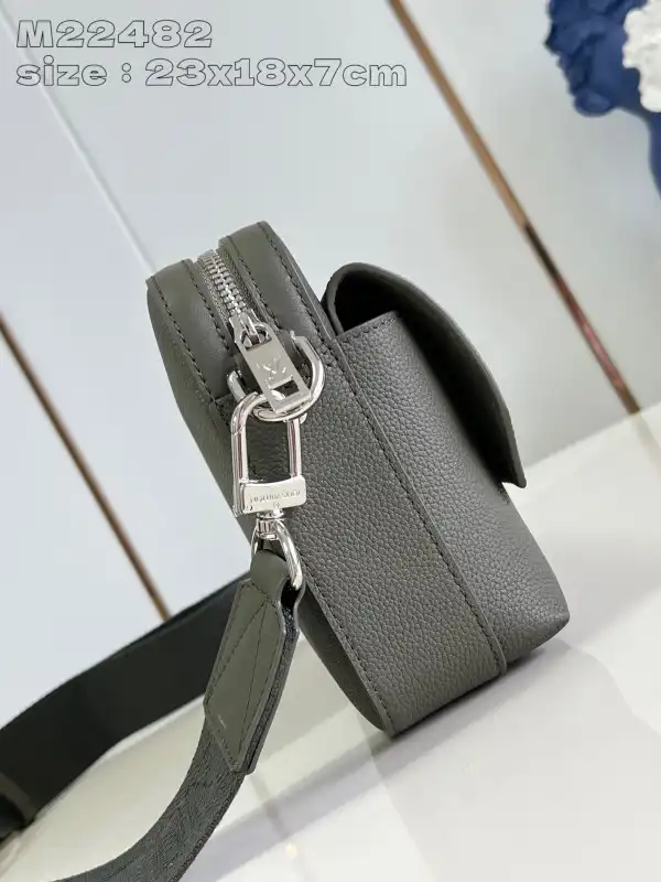 Cheap LOUIS VUITTON Fastline Messenger-23.5*18*7CM