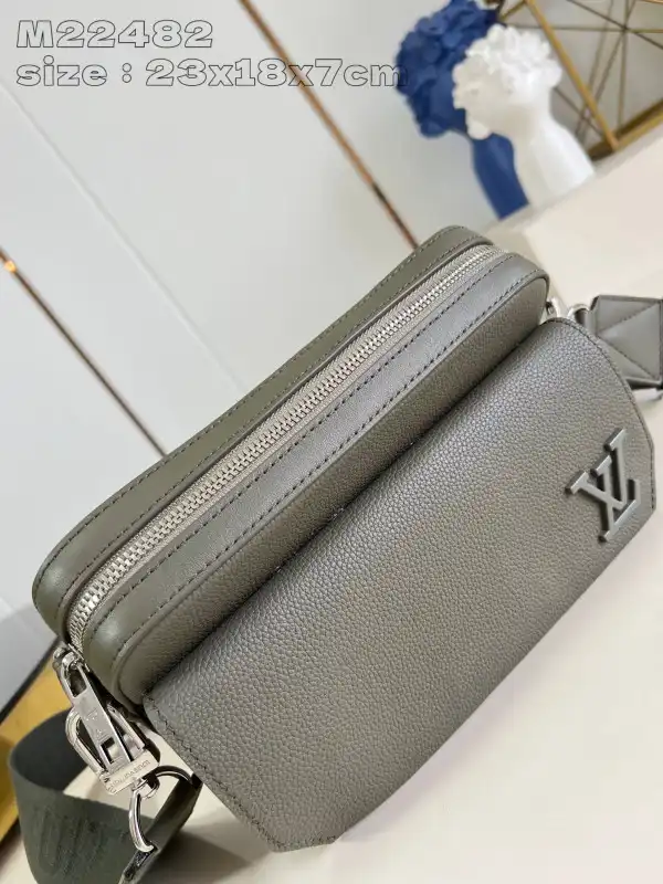 LOUIS VUITTON Fastline Messenger-23.5*18*7CM