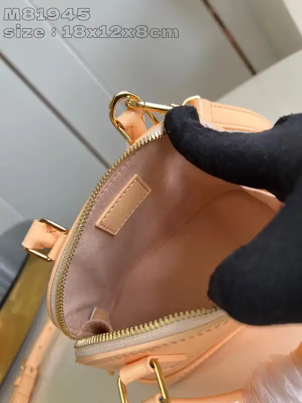 First bag ru LOUIS VUITTON Nano Alma-18*12*8cm