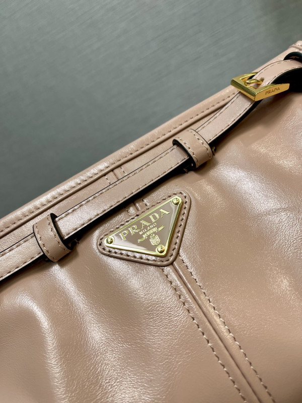 HOT SALE Prada Small leather shoulder bag