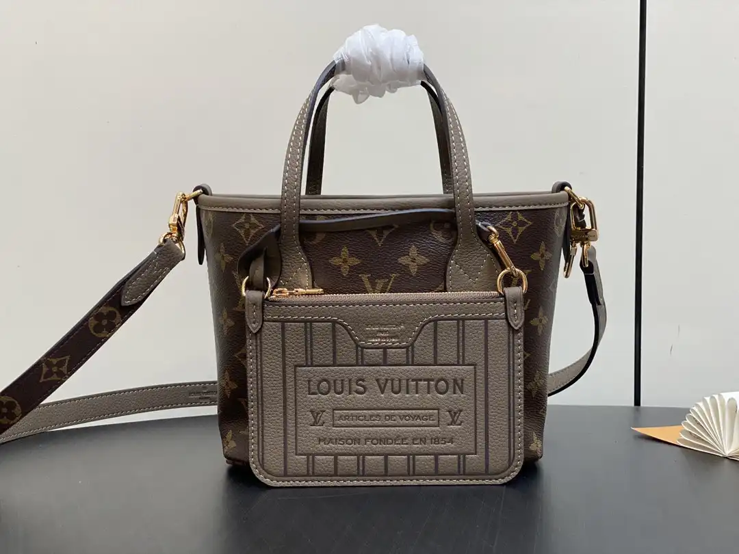 Frstbag ru LOUIS VUITTON Neverfull Bandoulière Inside Out BB