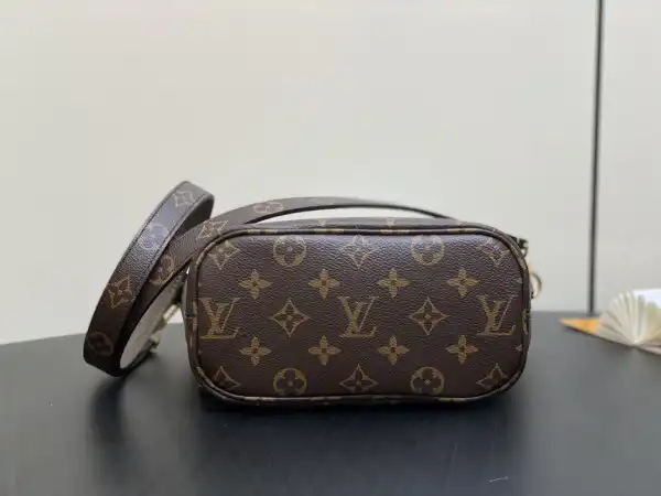 Frstbag ru LOUIS VUITTON Neverfull Bandoulière Inside Out BB