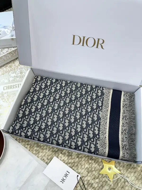 DIRO SCARF