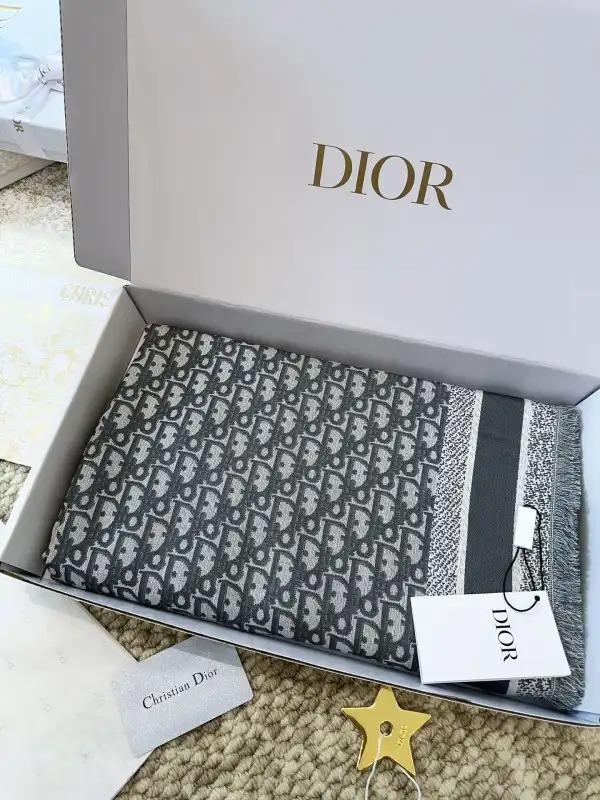 DIRO SCARF