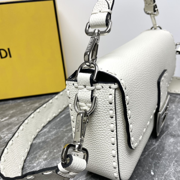 HOT SALE FENDI BAGUETTE-27*6*15CM