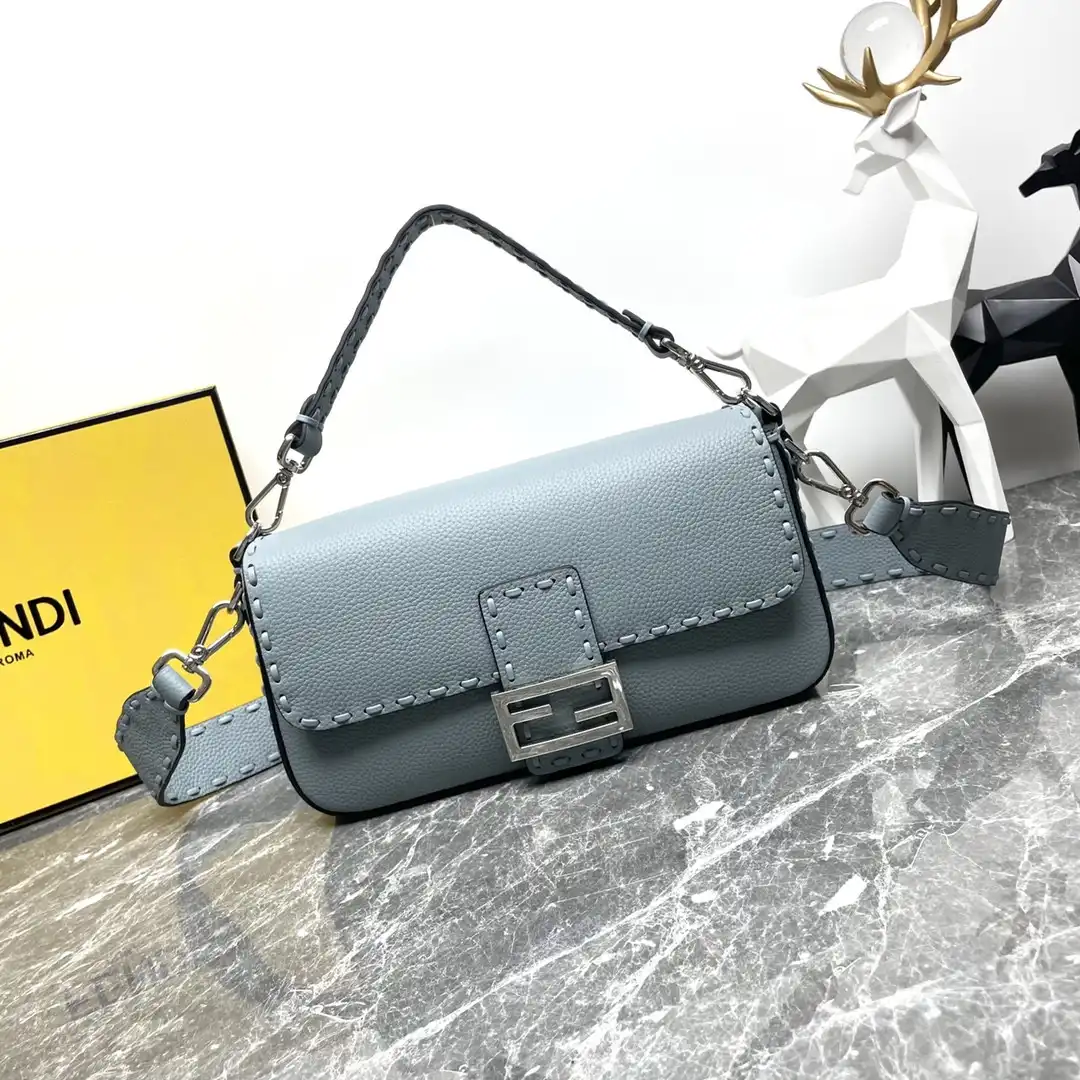 Firstbag Ru FENDI BAGUETTE-27*6*15CM