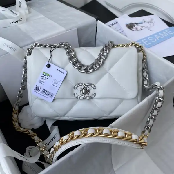 CHANEL 19  Handbag-26CM