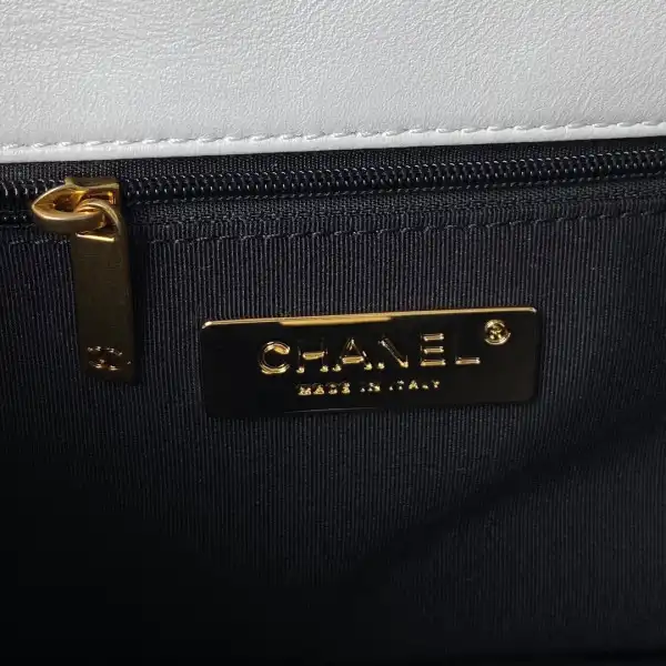 CHANEL 19  Handbag-26CM