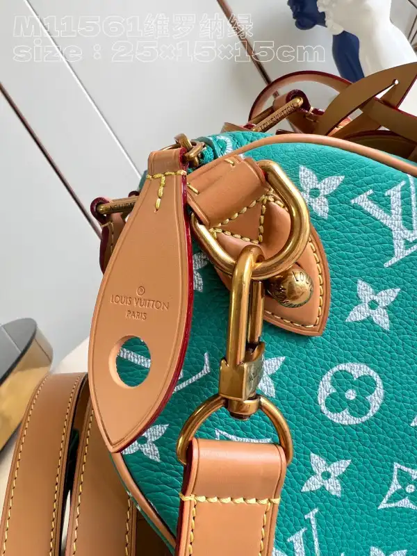 Eliminating the middleman and passing on savings to you. With massive production and tax-free benefits Louis Vuitton SPEEDY 25