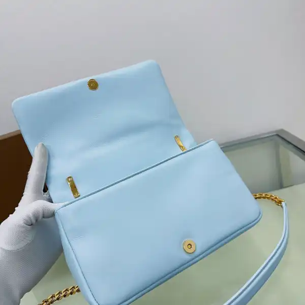 BURBERRY small Lola Bag-23*6*13CM