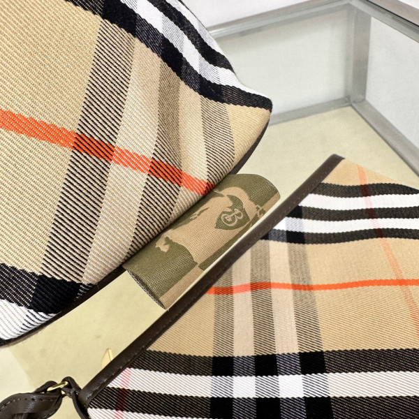 HOT SALE BURBERRY Small Check Shoulder Bag