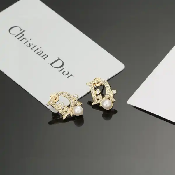 DI0R EARRINGS