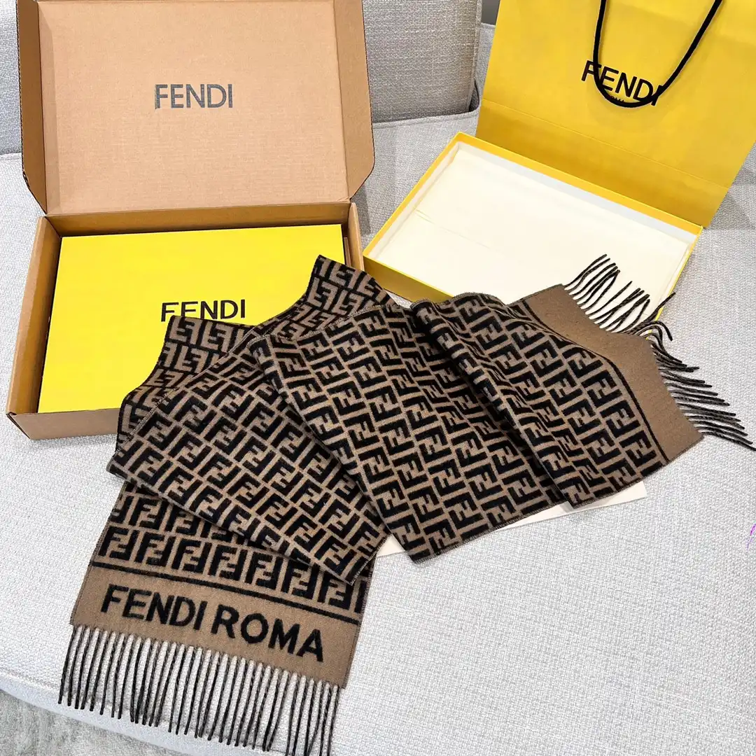 FENDI SCARF