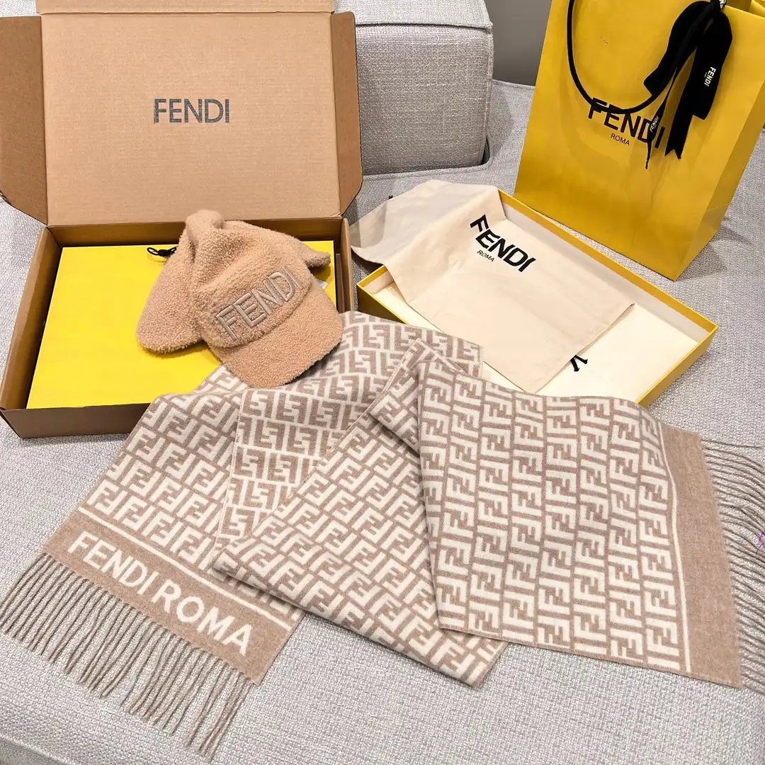 Frstbag ru FENDI SCARF