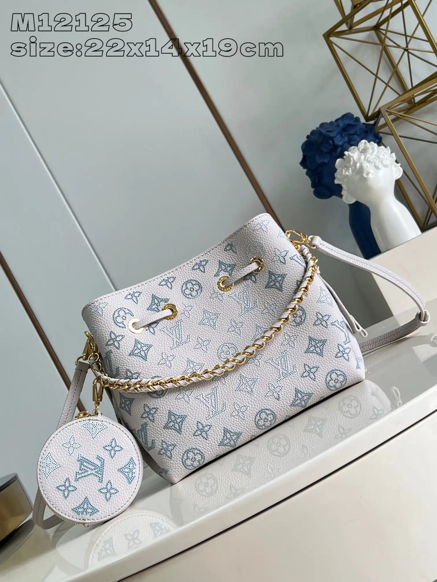 LOUIS VUITTON BELLA