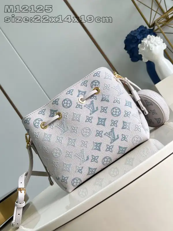 LOUIS VUITTON BELLA