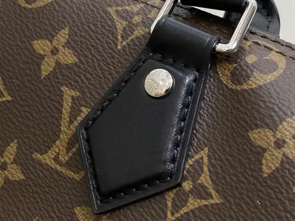 Louis Vuitton Speedy Soft 30 Dark