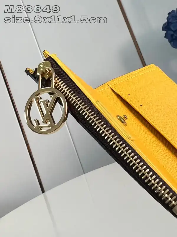 Affordable LOUIS VUITTON Lisa Wallet - 9*11.5*1.5CM